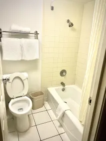 Days Inn by Wyndham Amarillo East - Salle de bain