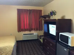 Holiday Lodge - Room