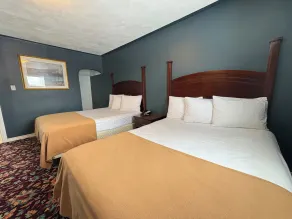 East Court Motel - Room