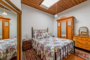 BRIDGE COTTAGES Sargeants & Armoury Cottages 1823 - HISTORY & CHARM - Room