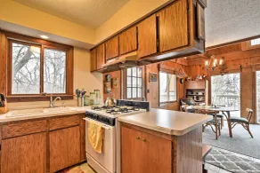 Lakeview 10-Acre Kimball Cabin w/ Private Beach! - Interior