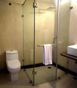 The Whispering Inn Resort and Bar (An Exotic Vintage Beauty ) - Bathroom