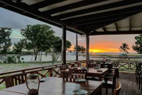 Nila Beach Resort - Restaurant
