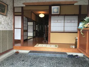 Relaxing house de Akemi - Entrée intérieure