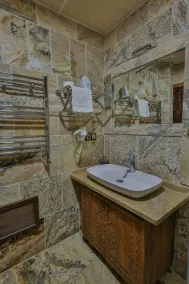 Feel Cappadocia Stone House - Bathroom