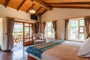 Unuwasi Hotel & Villa - Chambre