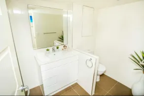 Sanctuary Beach Resort - Bathroom