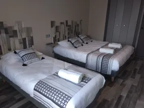 Hotel Les Voyageurs - Vogüé - Zimmer