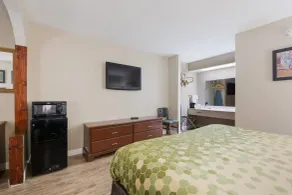 Econo Lodge Inn & Suites Knoxville East - Rom