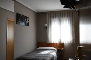 Hotel Carbayon - Chambre