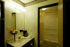 Americas Best Value Inn and Suites - Nevada - Badezimmer