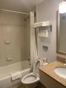 Sky Hotel Flushing/Laguardia Airport - Salle de bain