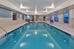 Holiday Inn Express & Suites - Cedar Springs - Grand Rapids N by IHG - Basseng