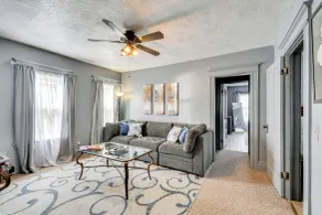 < 2 Mi to Hospitals & University: South Wedge Apt! - Interni