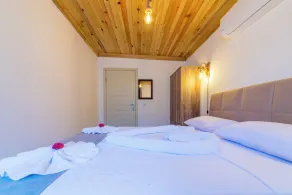 Ceren Villa Akyaka Daily Weekly Rentals - Room