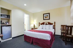 Best Inn & Suites - Chambre