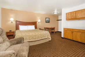 Super 8 by Wyndham Goodland - Room
