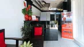 RedDoorz Plus at Villa Gloria Taguig - Réception