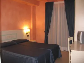 Kalos Hotel - Chambre