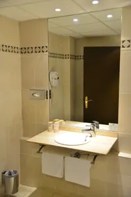 Air Hôtel, Mauguio - Salle de bain