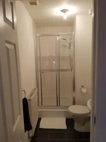 Bathgate Contractor and Business Apartment - Badeværelse