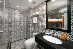Hanoi Downtown Hostel & Rooftop View - Salle de bain