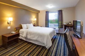 Super 8 by Wyndham Brandon MB - Chambre