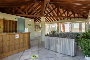 Kostakis Beach - Reception