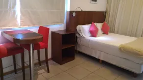 Livin' Residence Rosario - Rum