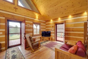 Hike, Ski & More: Blue Ridge Mountain Escape - Interni