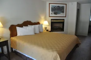 Cedar Inn & Suites - Chambre
