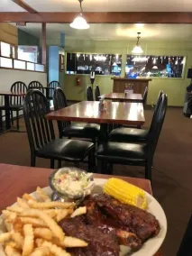 Lakeshore Lodge - Restaurant