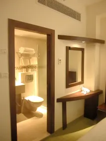 Commodore Hotel Jerusalem - Bathroom