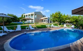 Alonaki Resort - Basseng