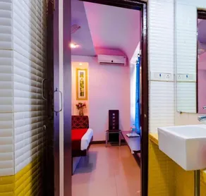 Hotel airport annex - Room