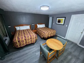 Country Inn Motel - Room
