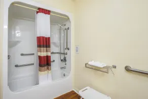 Red Roof Inn & Suites Scottsboro - Casa de banho