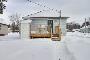Modern Crosby Retreat < 1 Mi to Serpent Lake! - Interiør