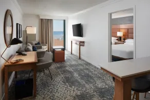 Sheraton Oceanfront Hotel - Zimmer