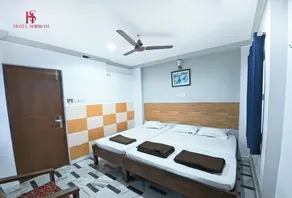 Hotel Shriram - Room