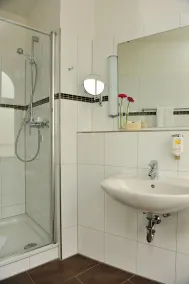 Hotel Fürst Bismarck - Bathroom