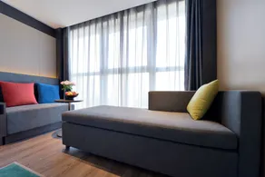 Mehood Lestie, Qujiang Dayan Pagoda Datang Everlasting City Jinhui Plaza - Room