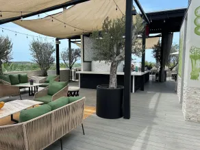 Flamboyan Hotel & Residences - Restaurant