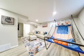 Walk to Lake: Pet-friendly Cottage in Jamestown! - Innenbereich