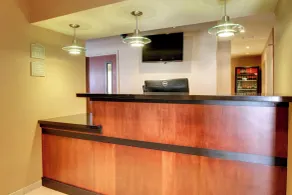 Cobblestone Inn & Suites - Harvey - Reception