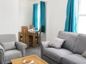 7 Monkmoor Road - Interior