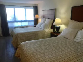 Lakeside Inn - Chambre