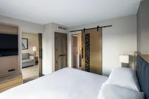 Sheraton Suites Columbus Worthington - Chambre