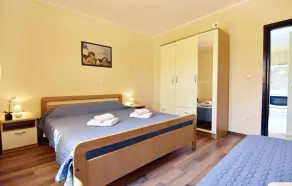 Lovely accommodation with private garden - Værelse