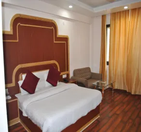 Hotel Natraj International - Room